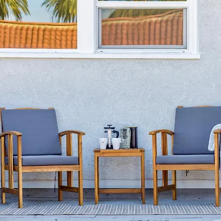 Cozy Sunny Brand-New Apt 1 Block From The Beach